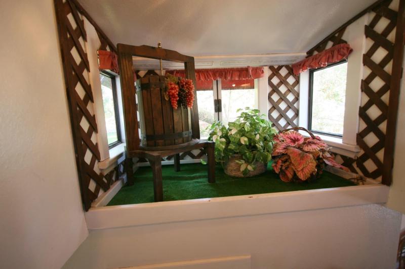Featherbed Railroad Company image