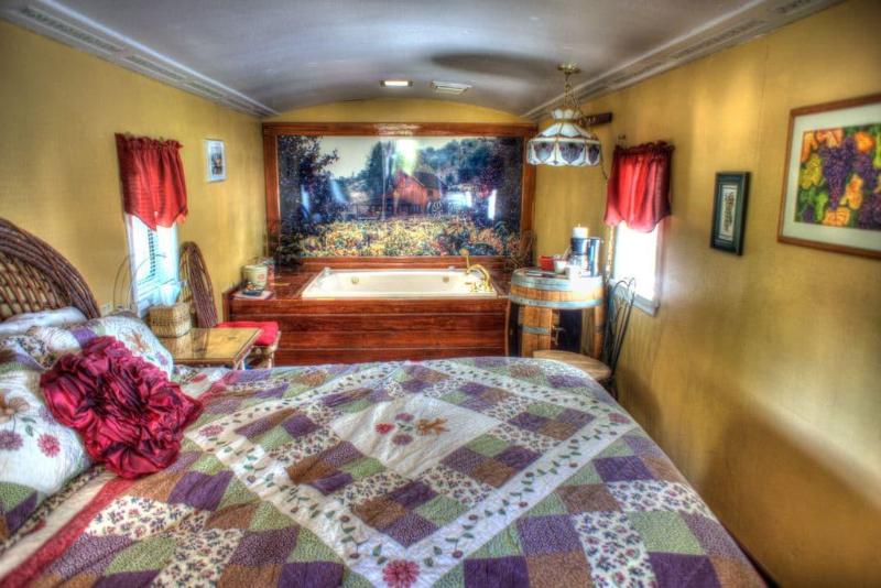 Featherbed Railroad Company image