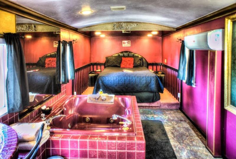 Featherbed Railroad Company image