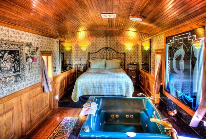 Featherbed Railroad Company image
