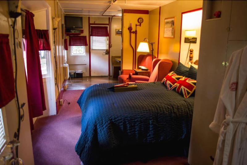 Featherbed Railroad Company image