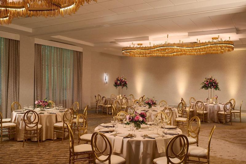 Pittsburgh Airport Marriott image