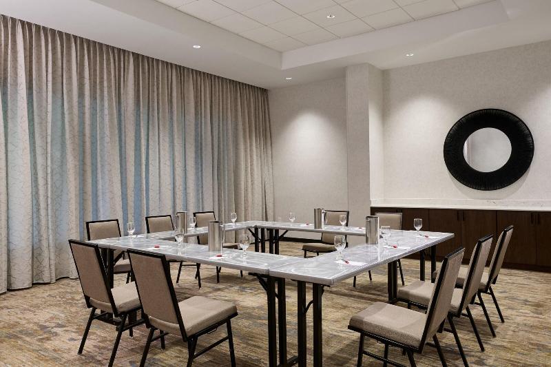 Pittsburgh Airport Marriott image