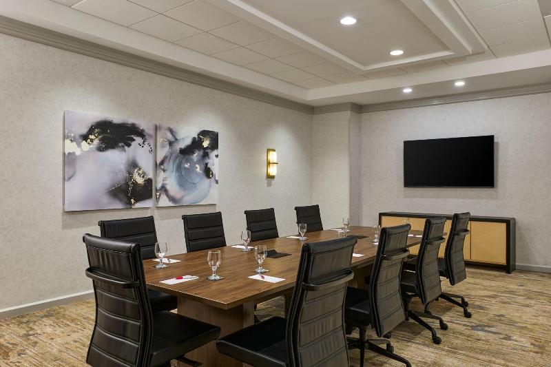Pittsburgh Airport Marriott image