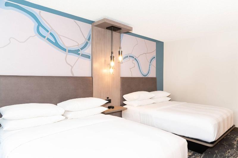Pittsburgh Airport Marriott image