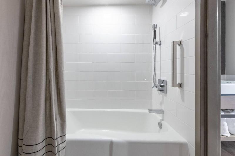 Pittsburgh Airport Marriott image