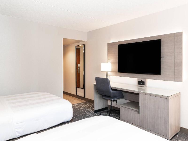 Pittsburgh Airport Marriott image