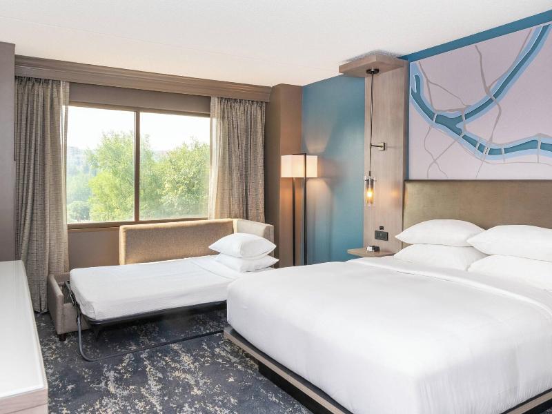 Pittsburgh Airport Marriott image