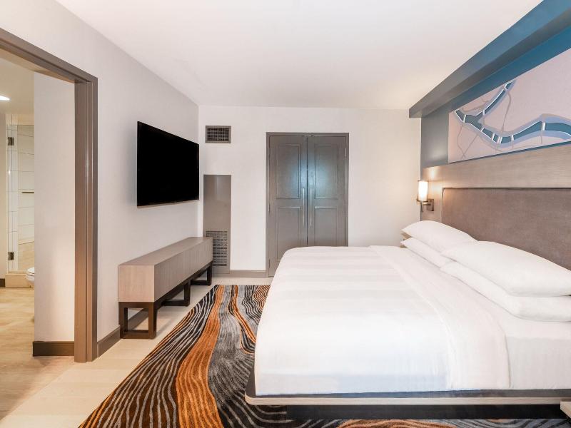 Pittsburgh Airport Marriott image