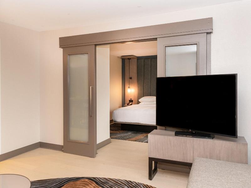 Pittsburgh Airport Marriott image