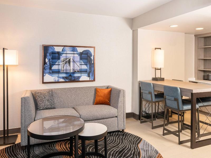 Pittsburgh Airport Marriott image