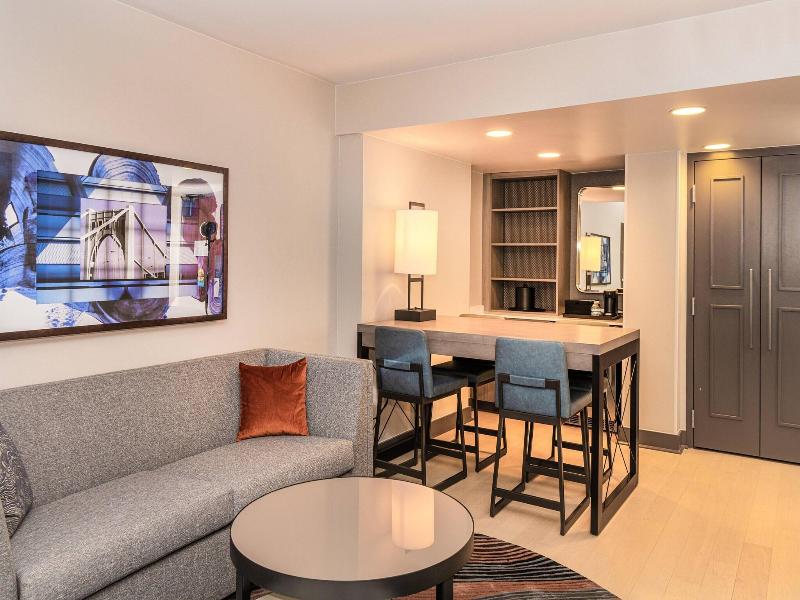 Pittsburgh Airport Marriott image