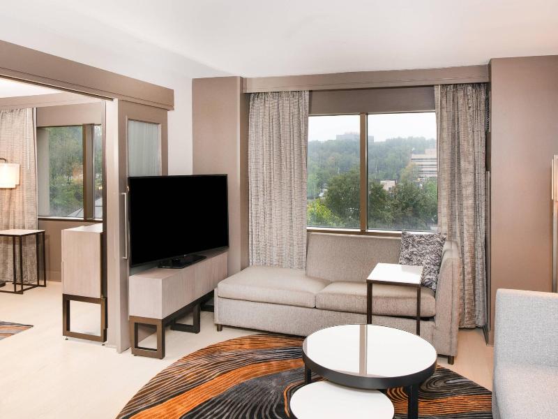 Pittsburgh Airport Marriott image
