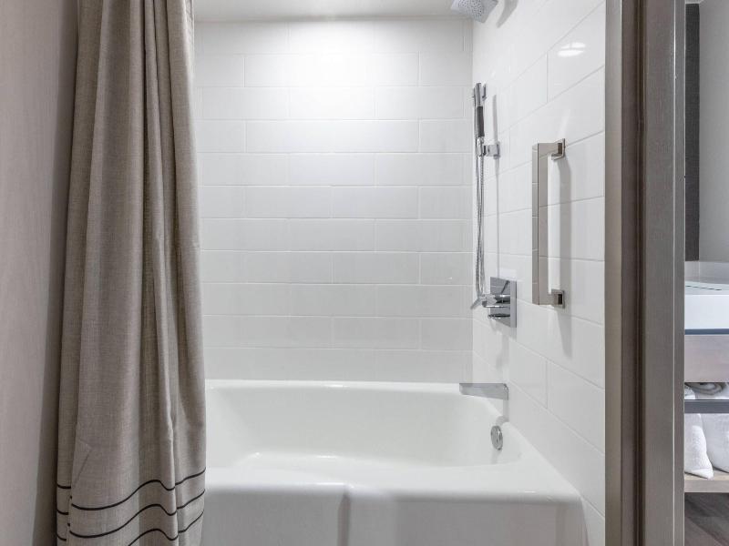 Pittsburgh Airport Marriott image