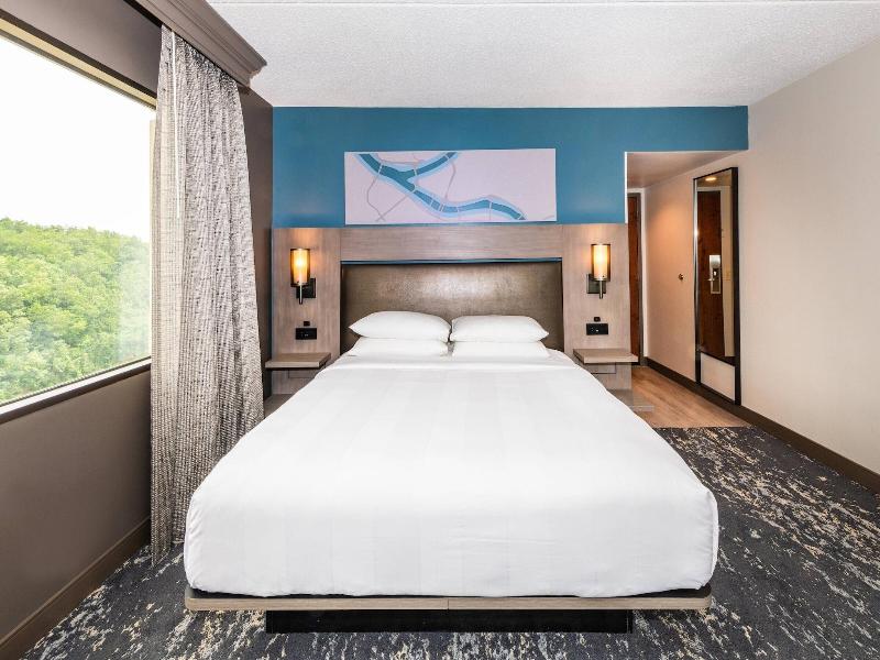 Pittsburgh Airport Marriott image