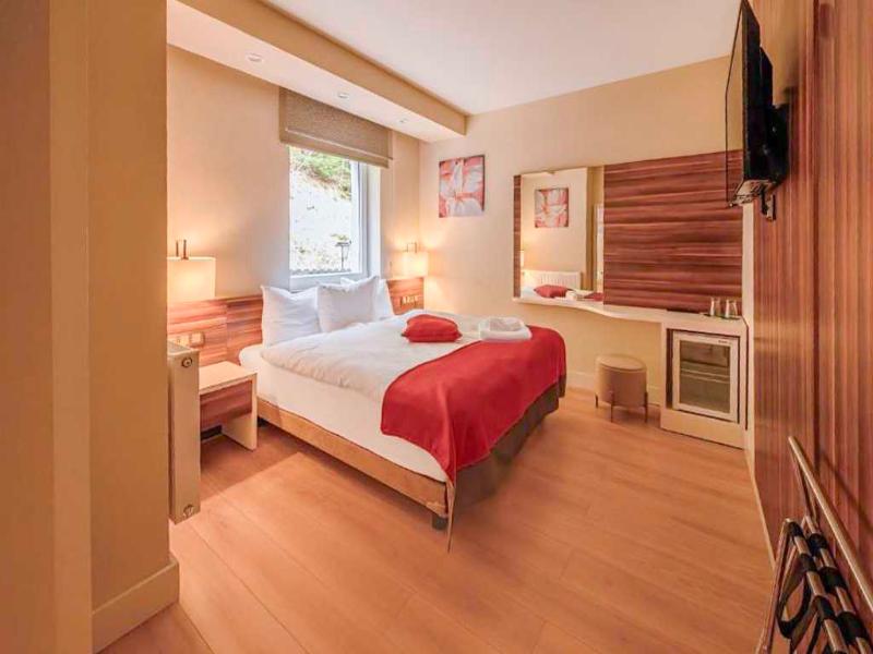 Sunday Schwarzbachtal Hideaway Resort image