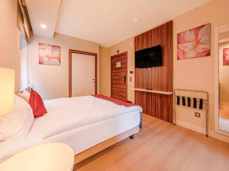 Sunday Schwarzbachtal Hideaway Resort image