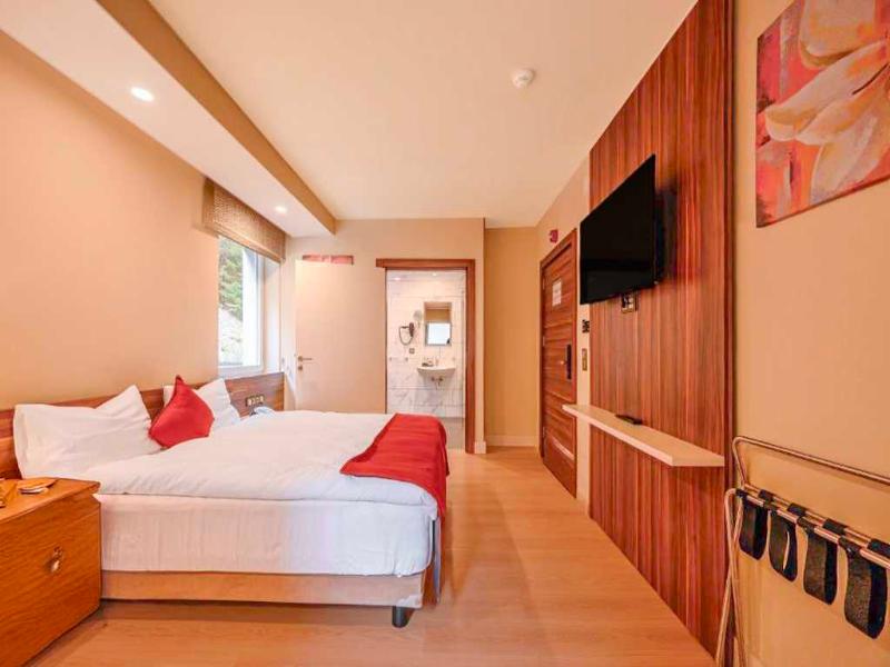 Sunday Schwarzbachtal Hideaway Resort image