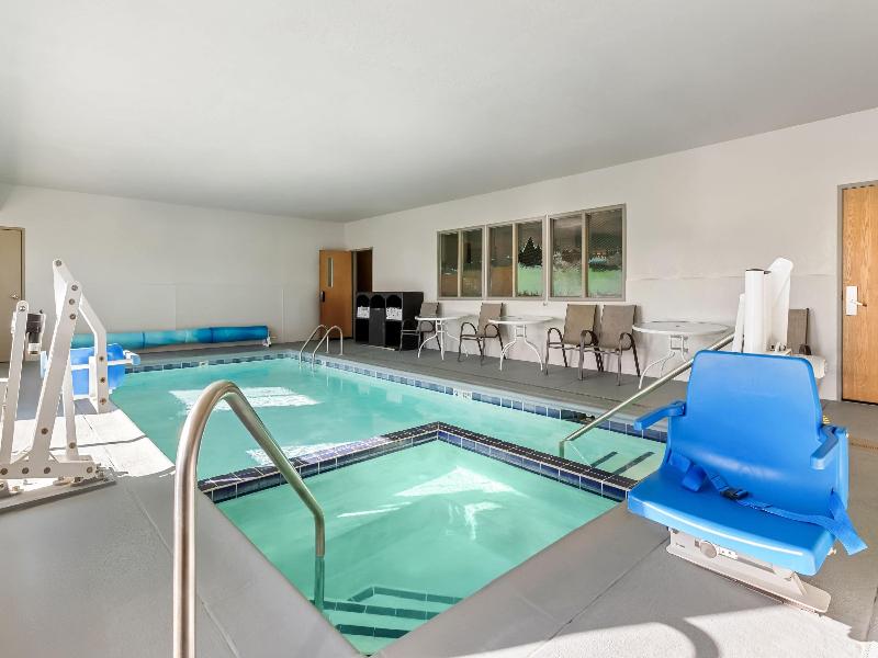 Days Inn & Suites by Wyndham Castle Rock image