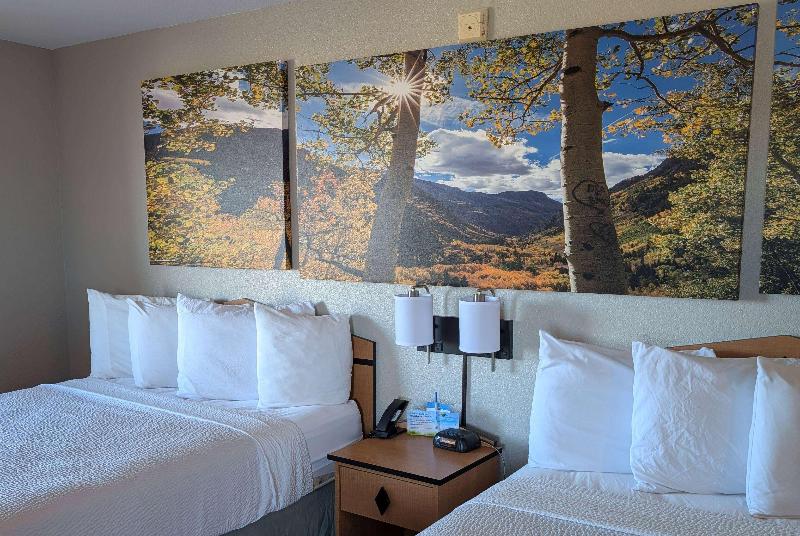 Days Inn & Suites by Wyndham Castle Rock image