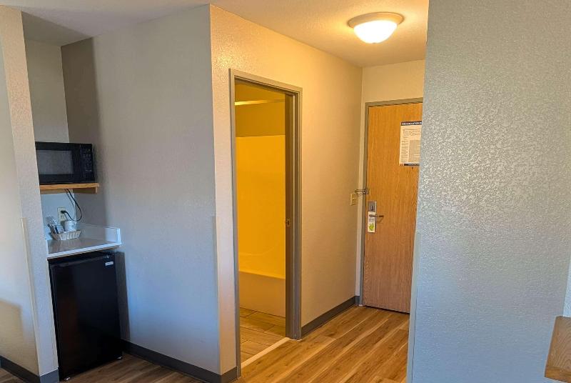 Days Inn & Suites by Wyndham Castle Rock image