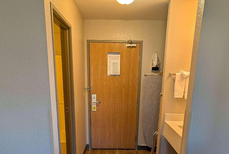 Days Inn & Suites by Wyndham Castle Rock image