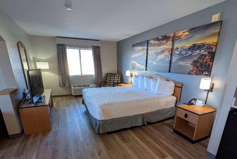 Days Inn & Suites by Wyndham Castle Rock image