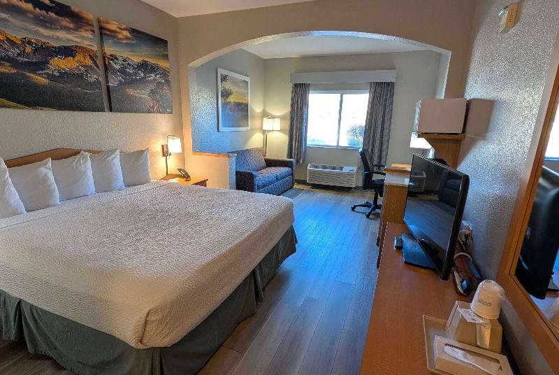 Days Inn & Suites by Wyndham Castle Rock image