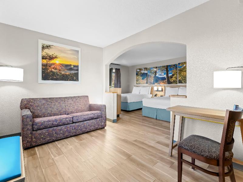 Days Inn & Suites by Wyndham Castle Rock image