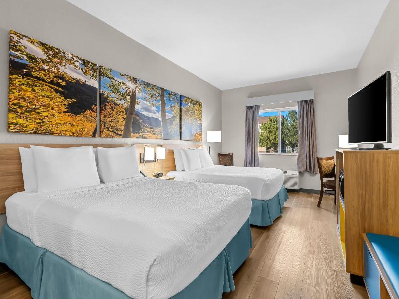 Days Inn & Suites by Wyndham Castle Rock image