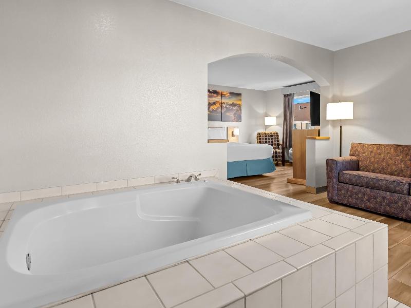 Days Inn & Suites by Wyndham Castle Rock image