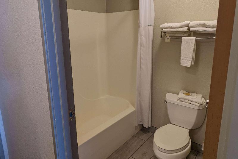 Days Inn & Suites by Wyndham Castle Rock image