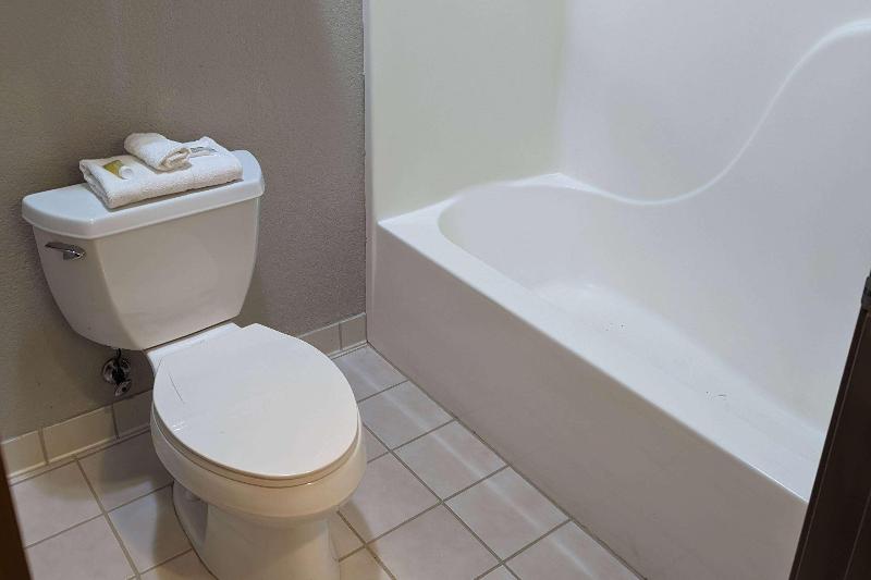 Days Inn & Suites by Wyndham Castle Rock image