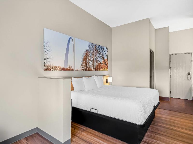 Days Inn by Wyndham Collinsville image