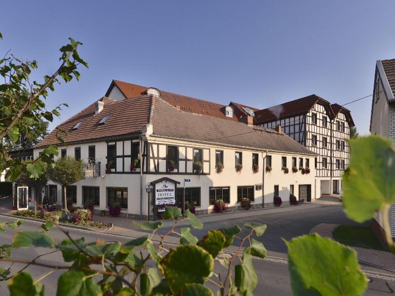 Adler Golf- & Tagungshotel image