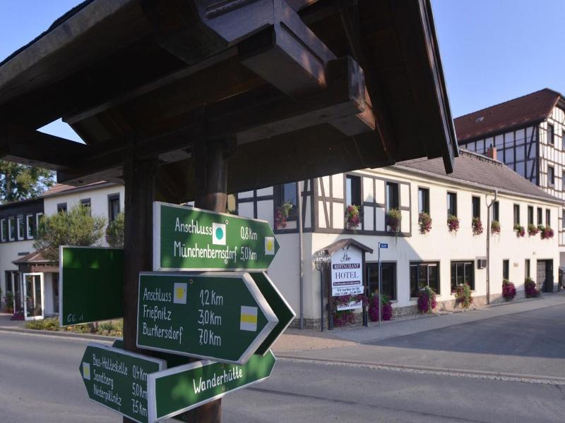 Adler Golf- & Tagungshotel image