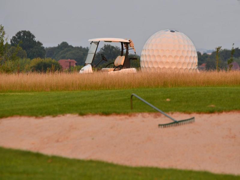 Adler Golf- & Tagungshotel image