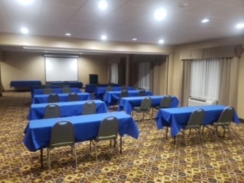 Holiday Inn Express Charles Town image