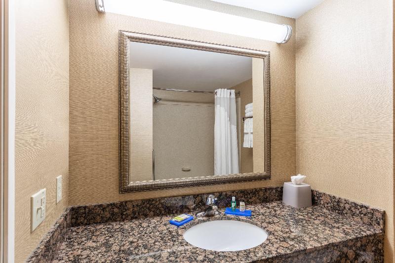 Holiday Inn Express Charles Town photo 22