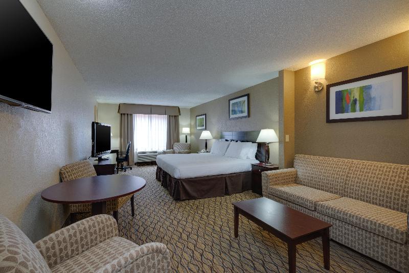 Holiday Inn Express Charles Town image