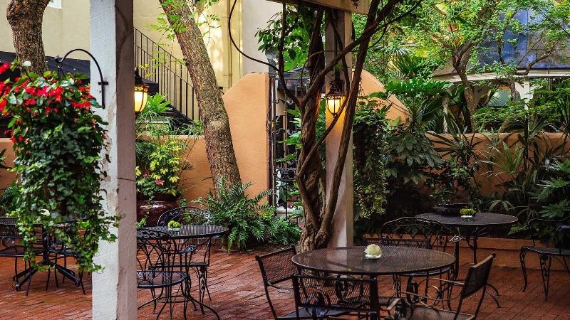 Elliott House Inn image