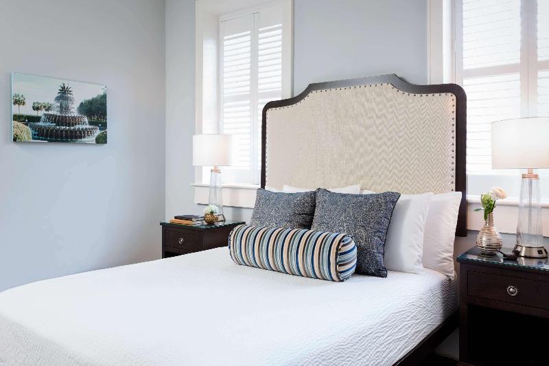 Elliott House Inn image