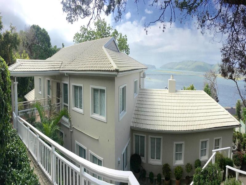 Roseroc Guest House