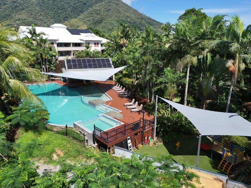 Oasis at Palm Cove image