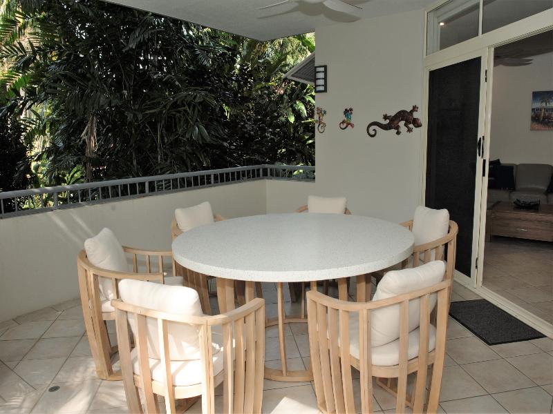 Oasis at Palm Cove image