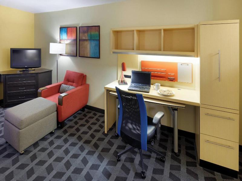 TownePlace Suites Joplin image