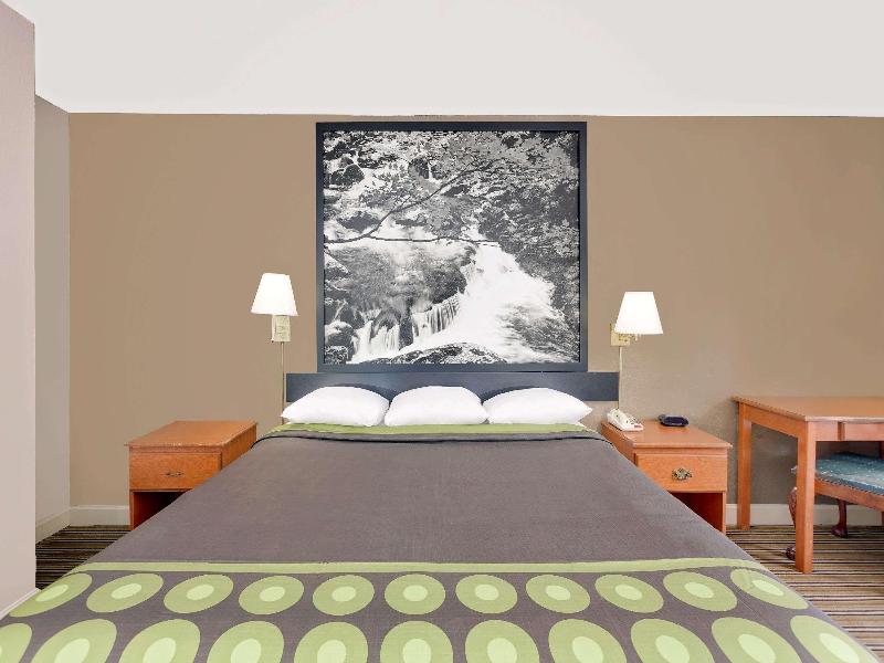 DOUBLE Accessible KING SIZE BED
