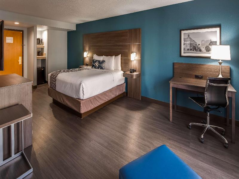 Best Western Plus Champaign Urbana Inn image