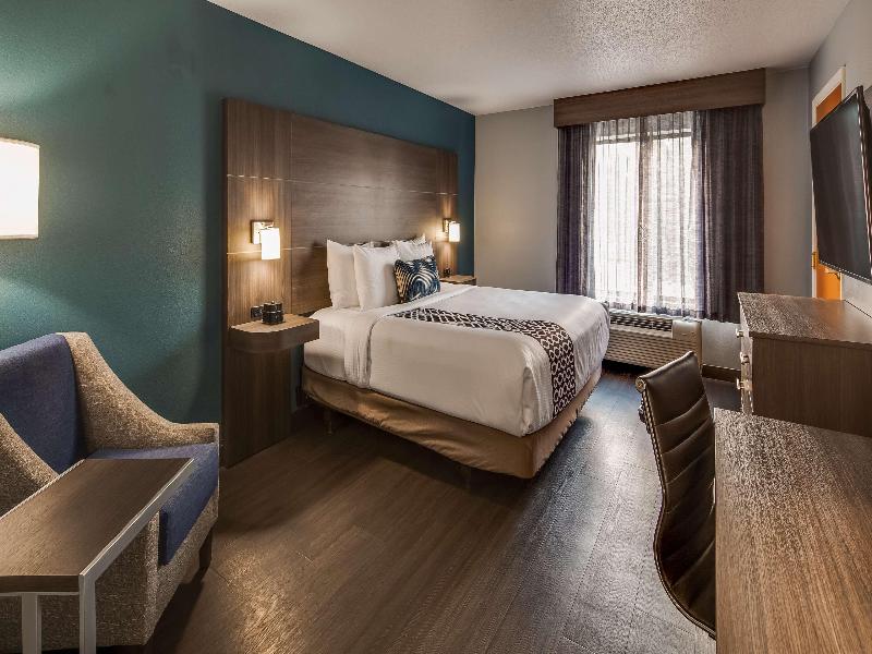 Best Western Plus Champaign Urbana Inn image