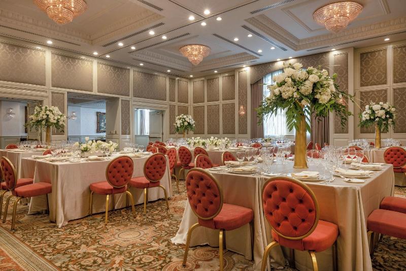 Market Pavilion Hotel image